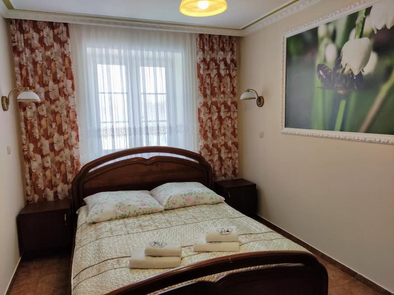 Dwór Bartnika, Narewka, Poland