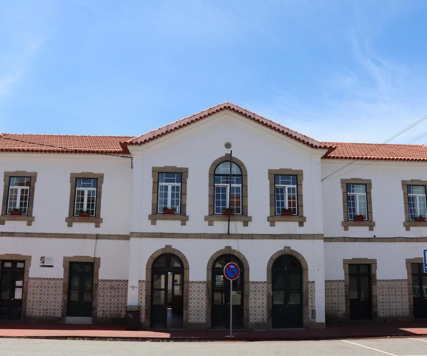 Cork Train Station Guesthouse, Esmoriz, Portugal