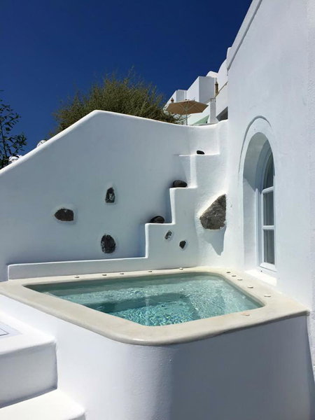 Altana Heritage Suites, Imerovigli, Greece