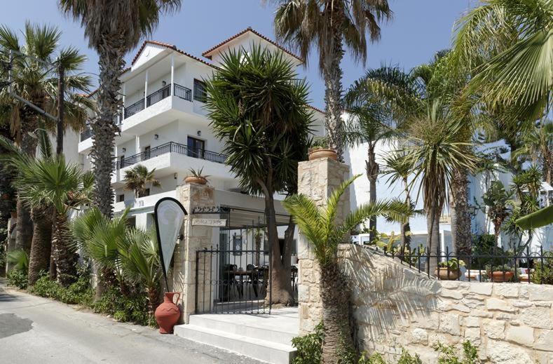 Minoa Apartments, Amoudara Herakliou, Greece
