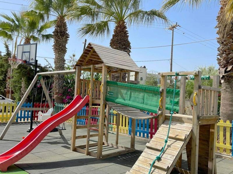 Minoa Apartments, Amoudara Herakliou, Greece