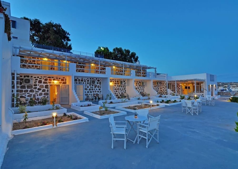 Hotel · Hotel Adamas, Milos