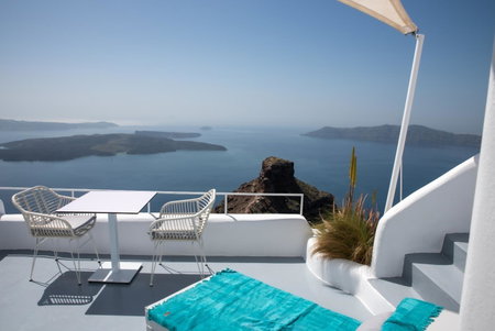 Heavens Edge by Mr and Mrs White, Imerovigli, Greece