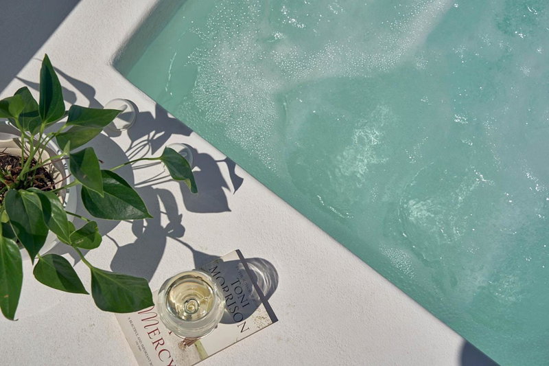 Nova Luxury Suites, Pirgos, Greece