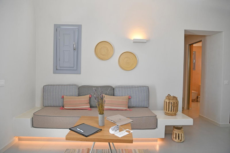 Nova Luxury Suites, Pirgos, Greece