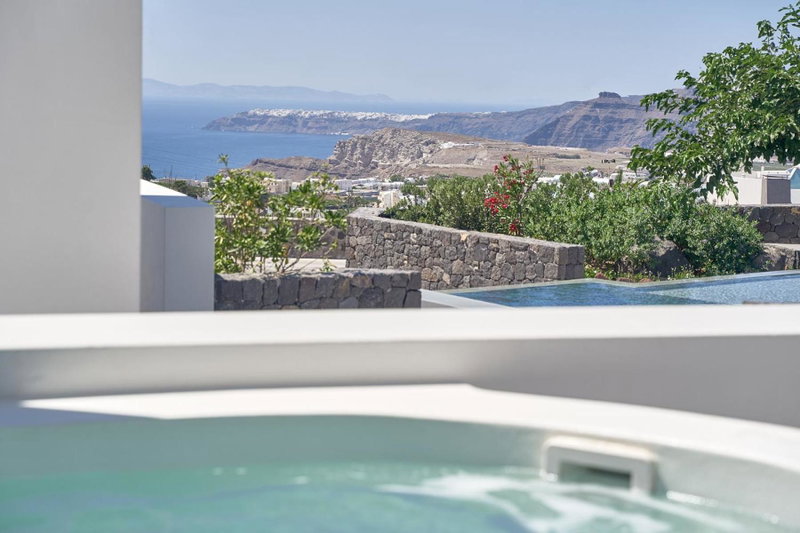 Nova Luxury Suites, Pirgos, Greece