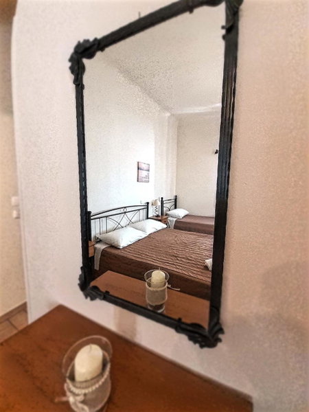 Central 9 Rooms, Ermoupoli, Greece