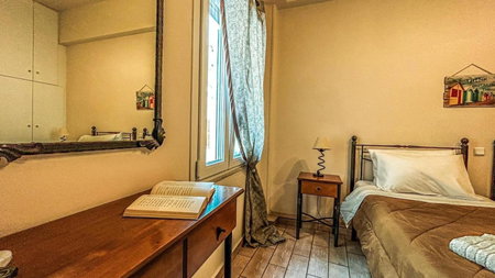 Central 9 Rooms, Ermoupoli, Greece