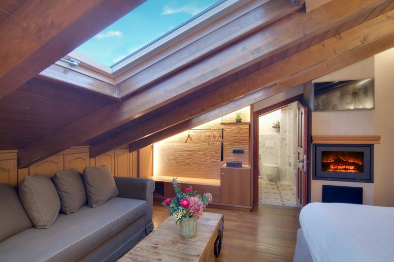 ARCHONTARIKI Historic Boutique Hotel, Ioannina, Greece