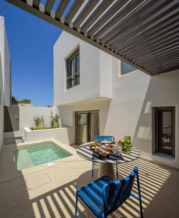 Alleys All-Suite Hotel & Spa, Pirgos, Greece