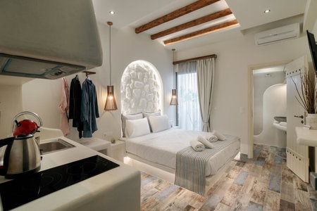 Naxos Petite Studios, Agios Prokopios, Greece