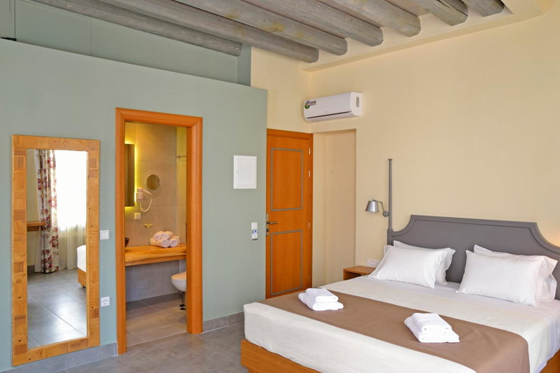 Elia Kentron, Chania Town, Greece