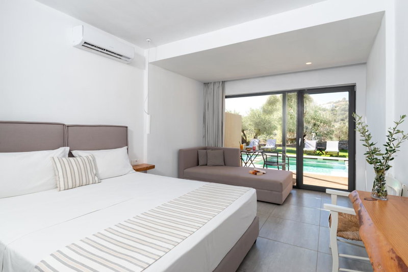 Zeus Eleva Miraya, Agios Nikolaos, Greece