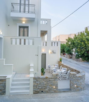 Sweet Home Naxos, Naxos Chora, Greece