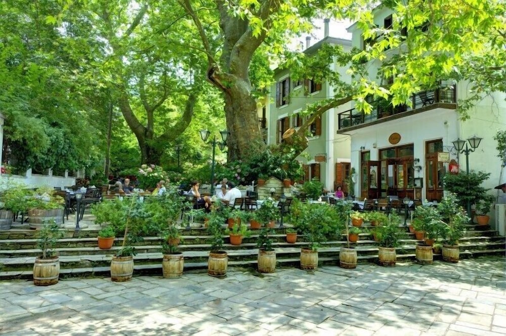 Hotel · Kritsa Gastronomy Hotel, Volos
