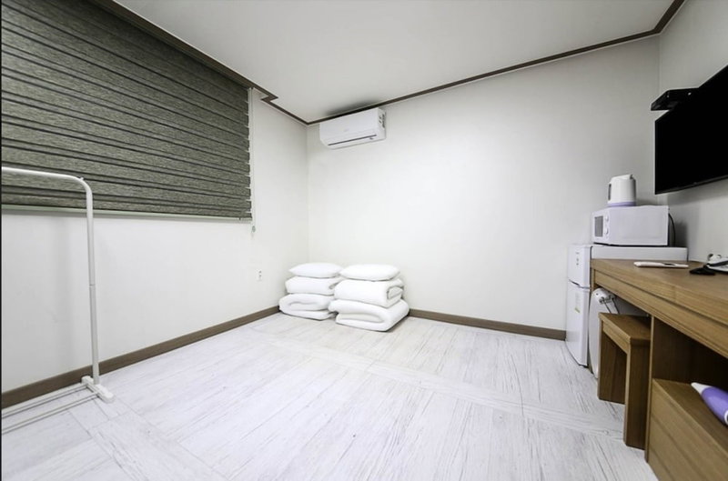 Daecheon 323 Condo, Boryeong, South Korea