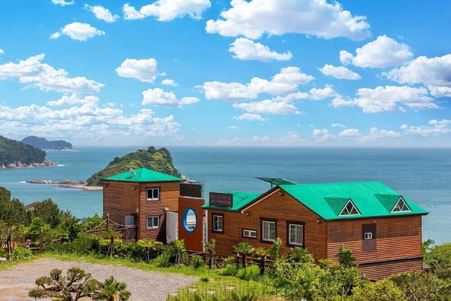 Pado Hyanggi Pension, Geoje, South Korea