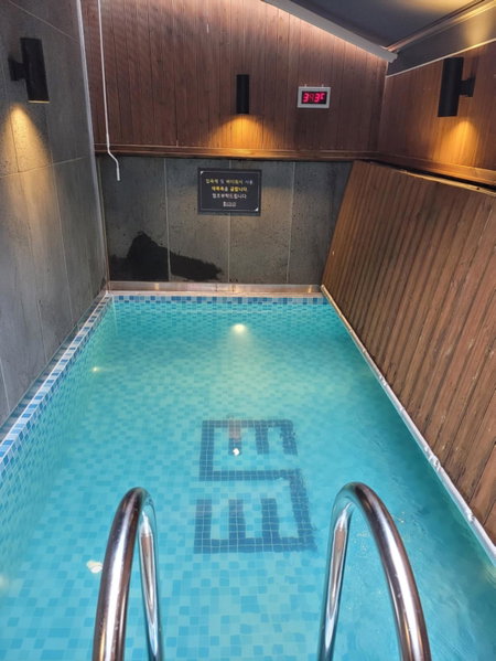 Louis Boutique Hotel, Changwon, South Korea