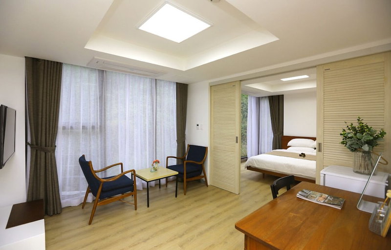 tongyoung767pension, Kyosai, South Korea