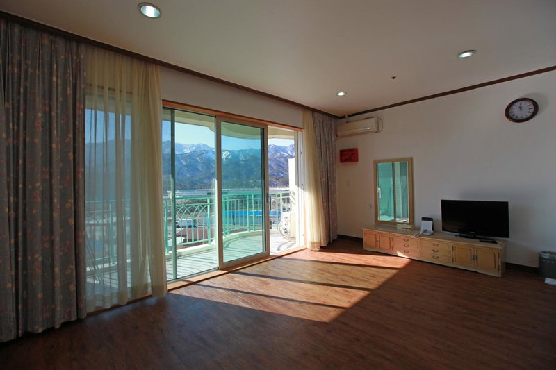 Seorak Pine Resort, Sokcho, South Korea