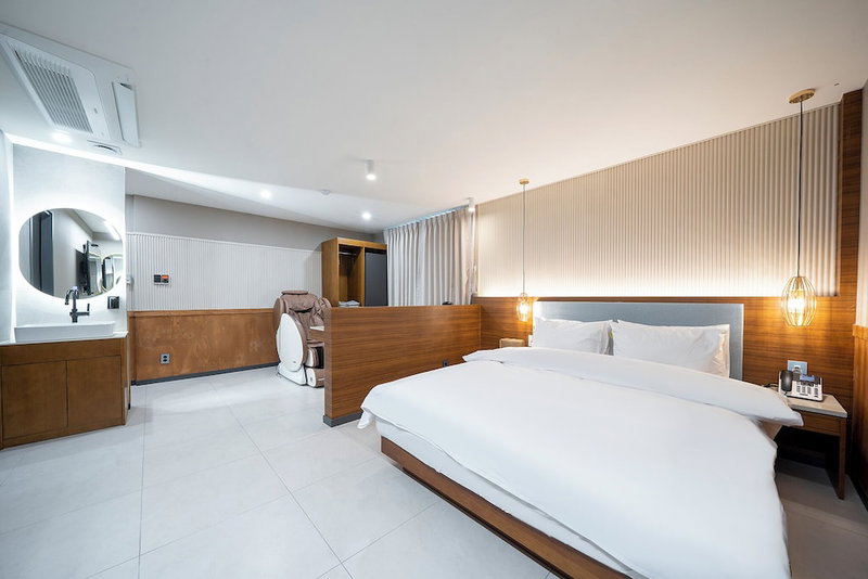 Hound Hotel Daegu Seongseo, Daegu, South Korea