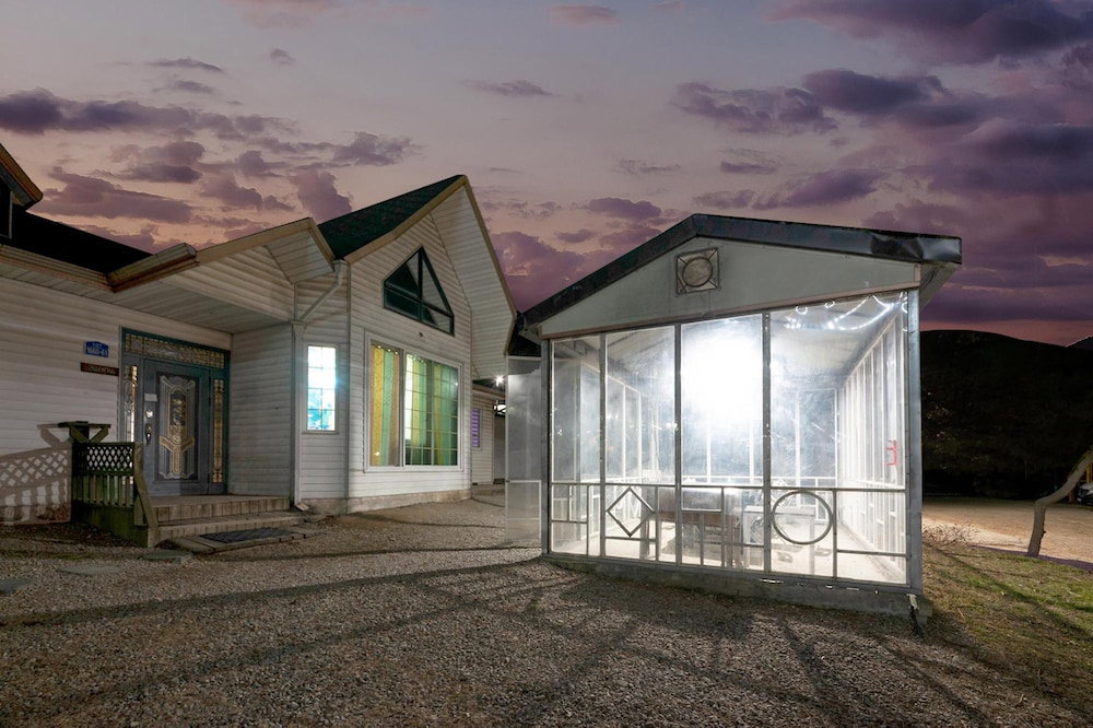 Hotel · Gapyeong Four Season Pension, Gapyeong