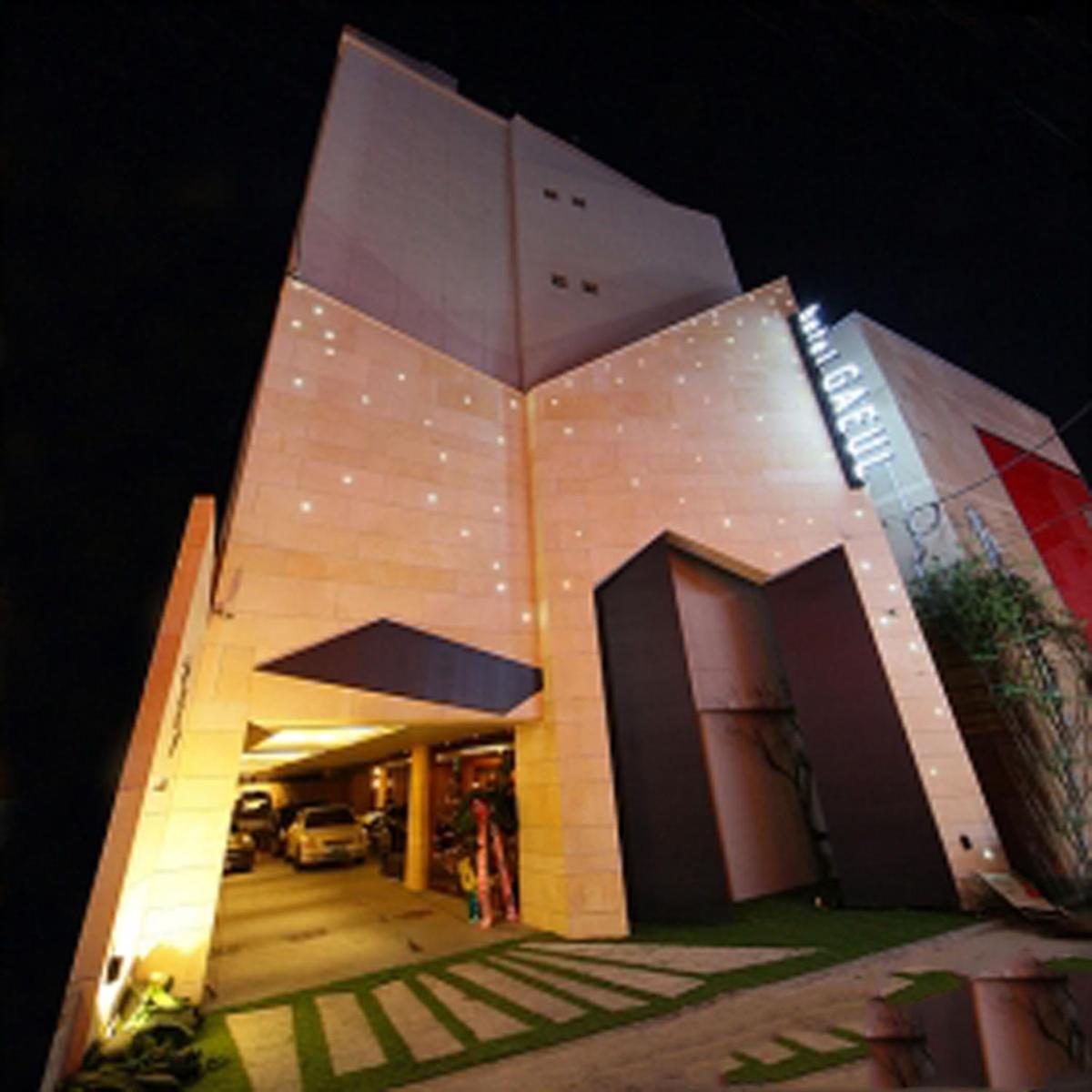 Sinchon Hotel GAEUL, South Korea