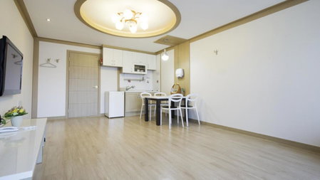 Tongyeong Bay Condo Hotel, Tongyeong, South Korea