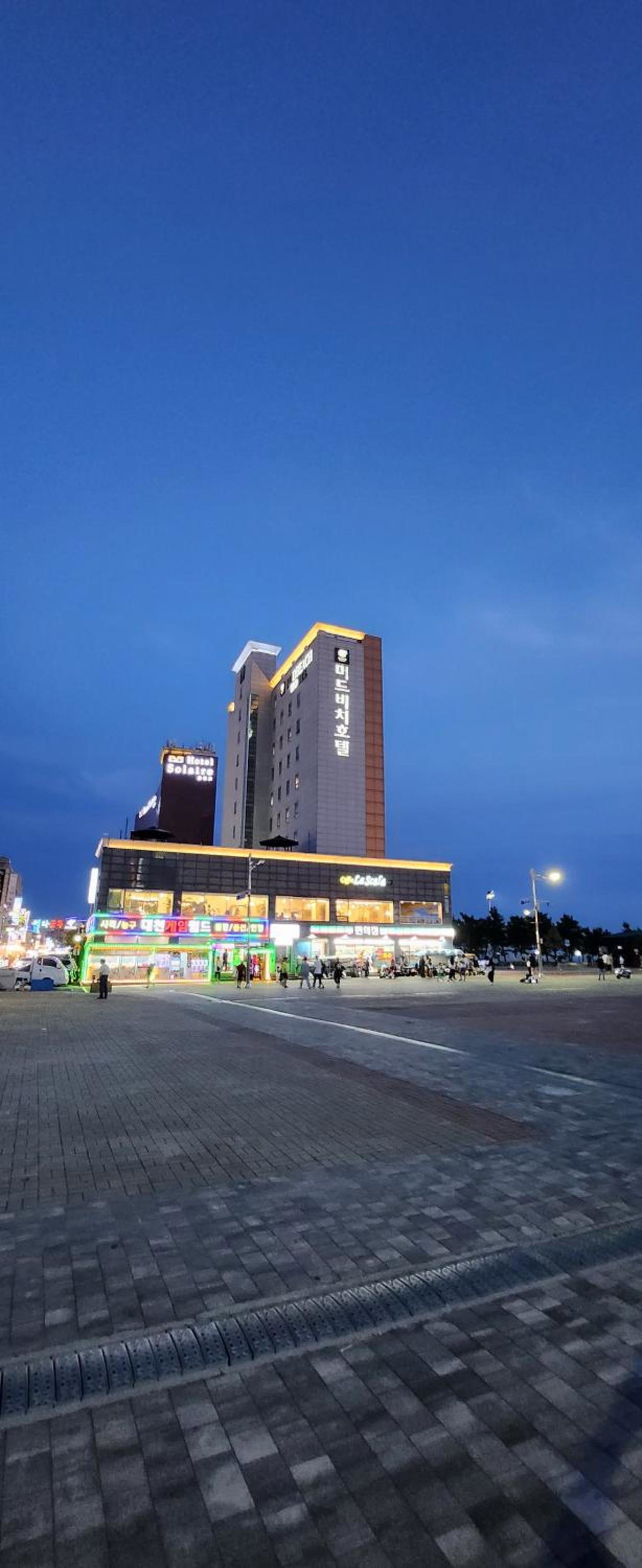 Mud Beach Hotel, 대한민국