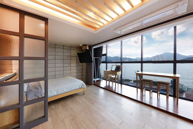 Daylight Lagomar Pension, Busan, South Korea