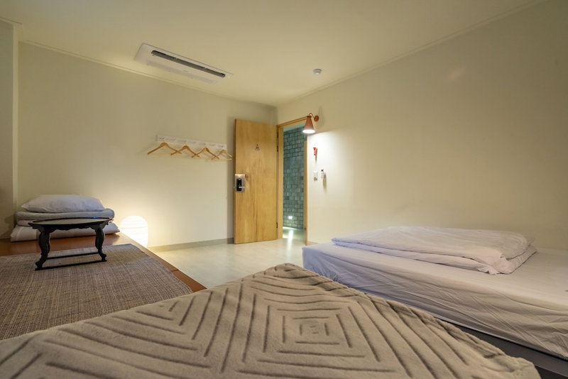 Mireuk Mireuk Hostel, Tongyeong, South Korea