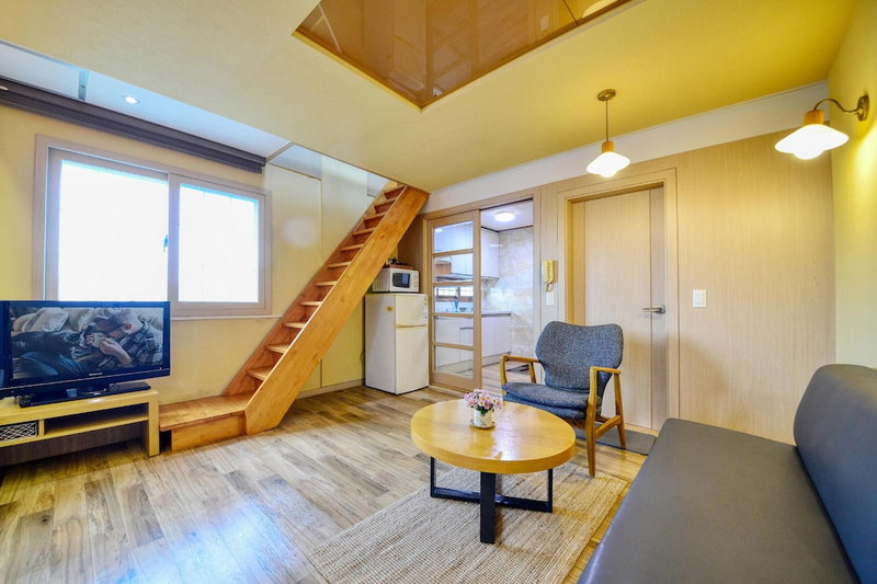 Tongyoung Mongdolhouse Pension, Tongyeong, South Korea