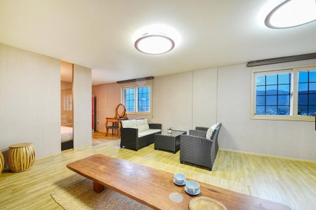 Tongyoung Mongdolhouse Pension, Tongyeong, South Korea