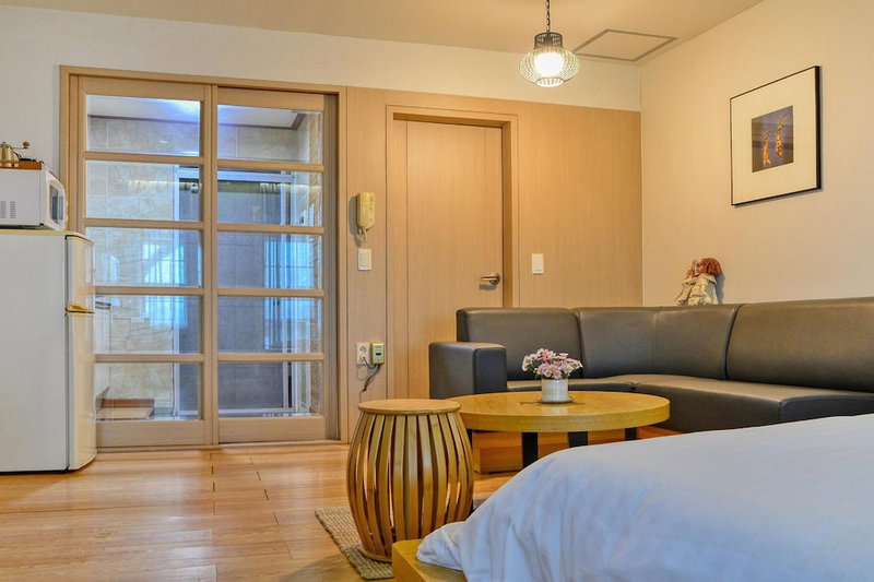 Tongyoung Mongdolhouse Pension, Tongyeong, South Korea