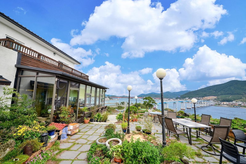 Tongyoung Mongdolhouse Pension, Tongyeong, South Korea
