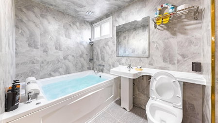 Chuncheon Poolhouse Epop, Chuncheon, South Korea