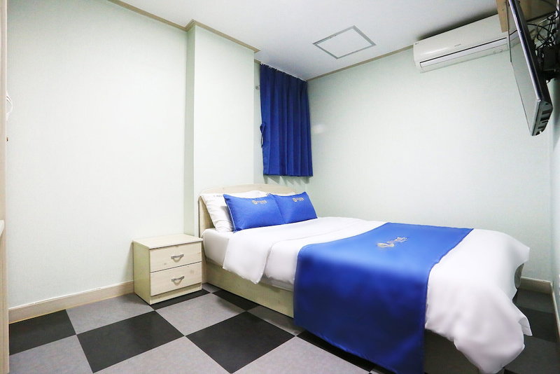 Peanut Hotel, Seoul, South Korea