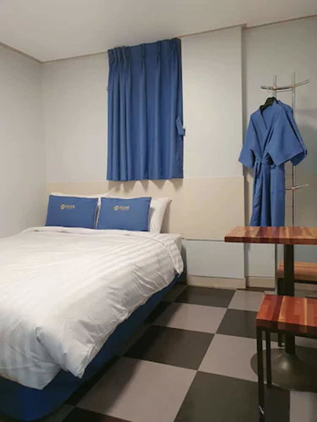 Peanut Hotel, Seoul, South Korea