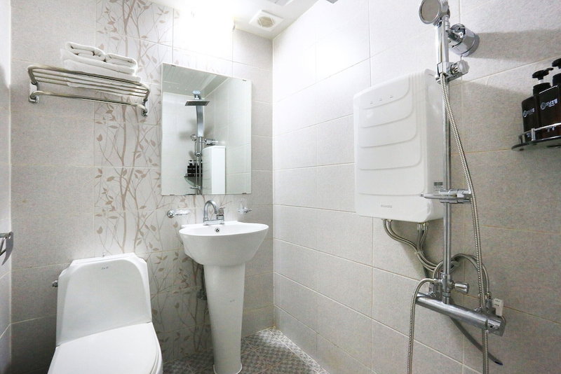 Peanut Hotel, Seoul, South Korea