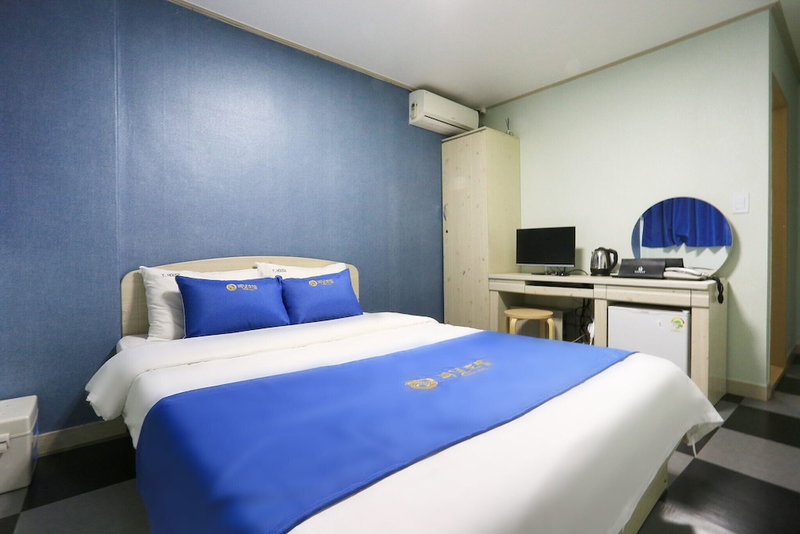 Peanut Hotel, Seoul, South Korea