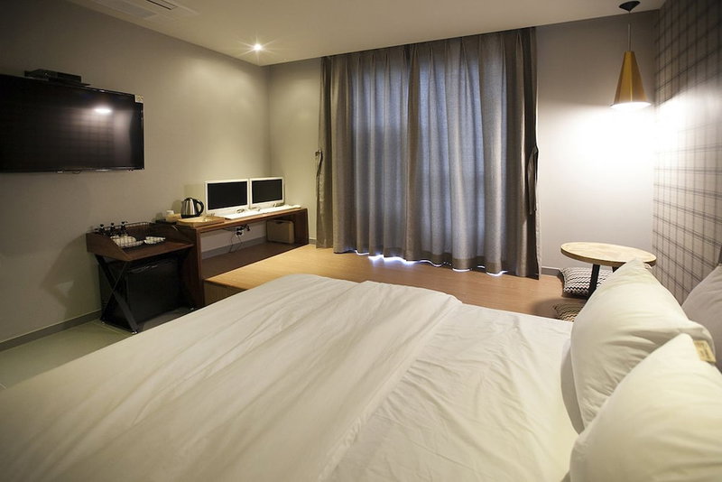 Brown Dot Hotel, Gimhae, South Korea