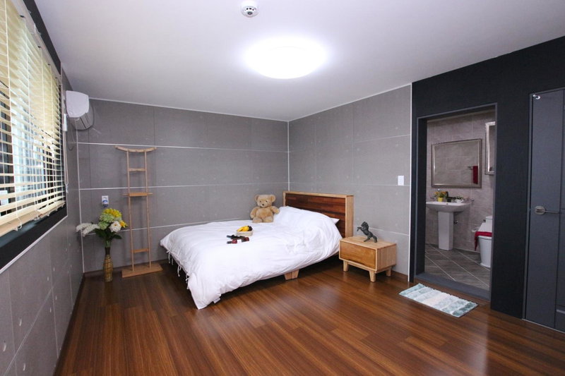 Uljin Blue Ara B pension, Uljin, South Korea