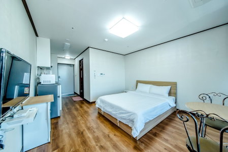 Rejina Pension, Seogwipo, South Korea