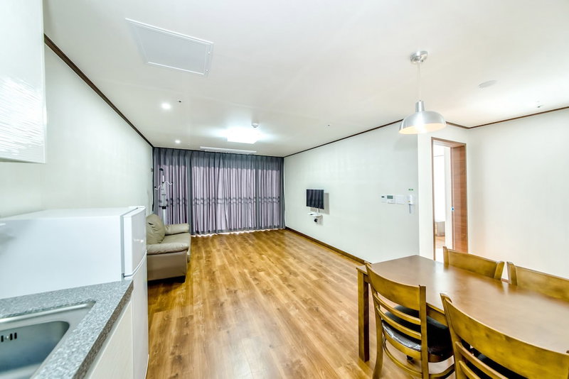 Rejina Pension, Seogwipo, South Korea