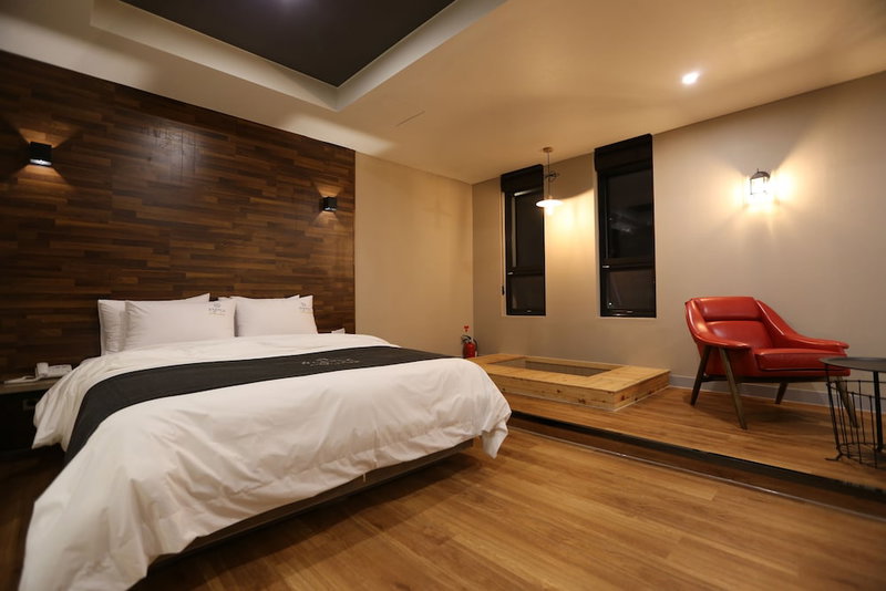 Hotel Leeds, Pyeongtaek, South Korea