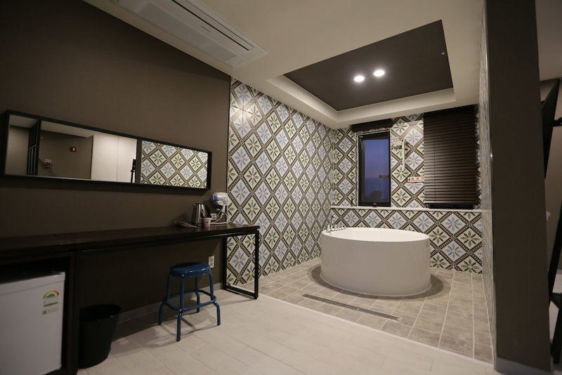 Hotel Leeds, Pyeongtaek, South Korea