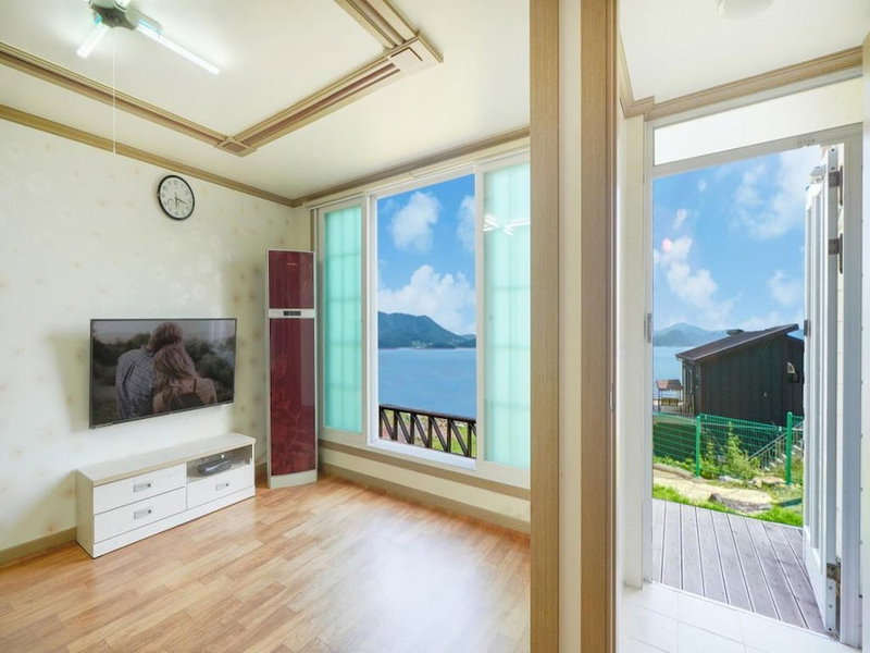 Suncheon Jeonmangjoeungot Pension, Suncheon, South Korea