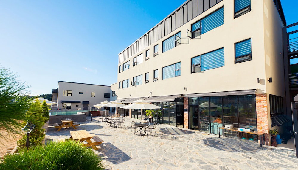 Hotel · G Pension, Buan