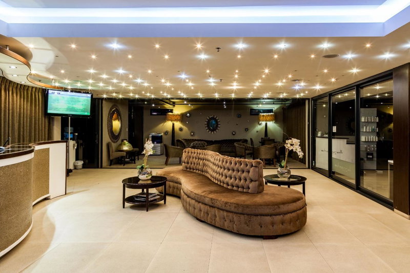 Aquarius Luxury Suites, Bloubergstrand, South Africa
