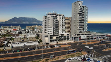 Aquarius Luxury Suites, Bloubergstrand, South Africa